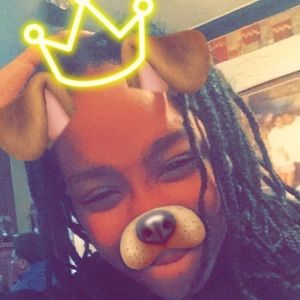 Meet your Posher, Emmanuel